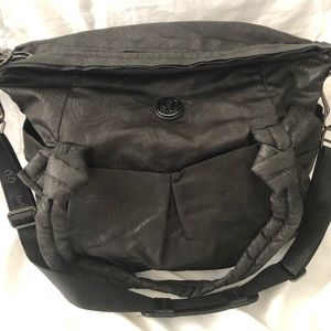 Lululemon tote